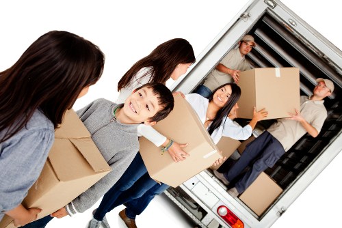 Local removals crew handling access and parking challenges in Tolworth