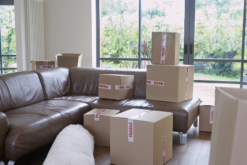 Flexible man and van transport service for Tolworth customers
